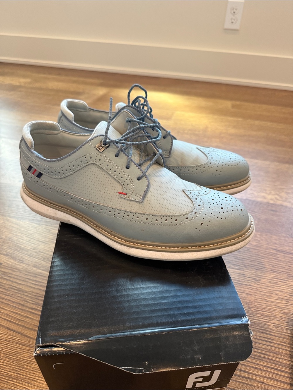 FootJoy Traditions Light Gray Wingtip Golf Shoes